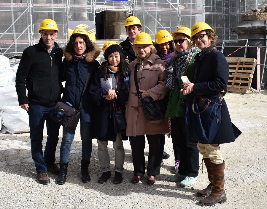 8 journalistes de l'AJP sur le chantier du Château Perrier à Epernay.